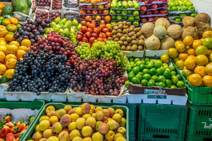 Fruits and vegetables. Picture from Unsplash